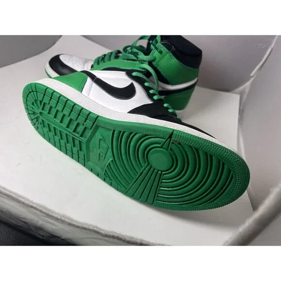 Size 9.5 - Air Jordan 1 Retro OG High Lucky Green - Picture 2 of 10